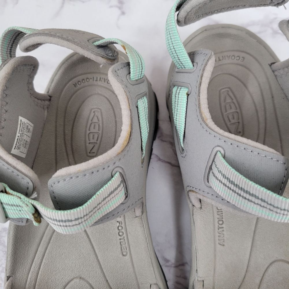 Keen Women's Sandals - Light Gray with Mint Straps - Picture 12 of 12